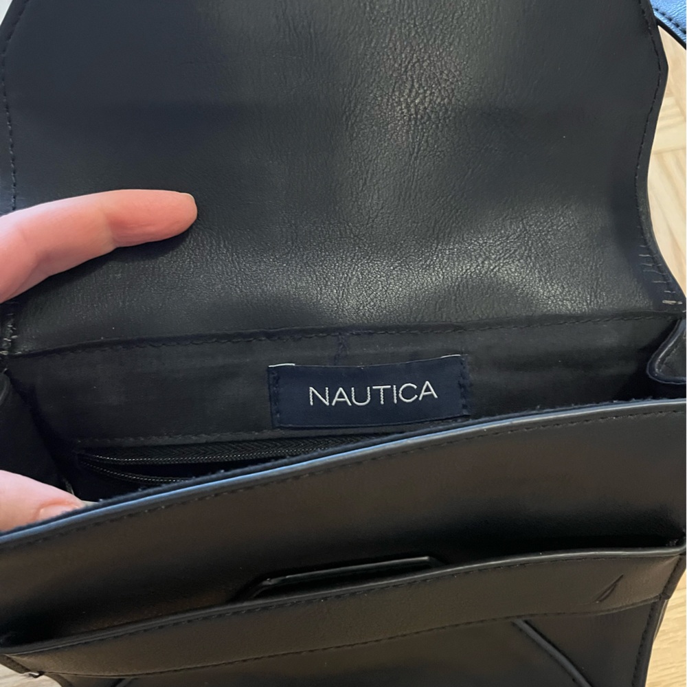 Nautica Black Leather Crossbody Bag - Picture 4 of 7